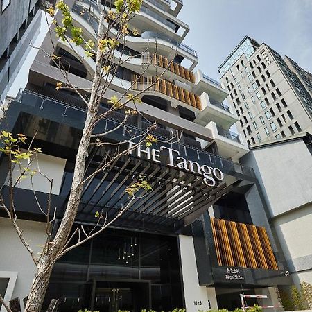 The Tango Hotel Taipei Shilin Bagian luar foto